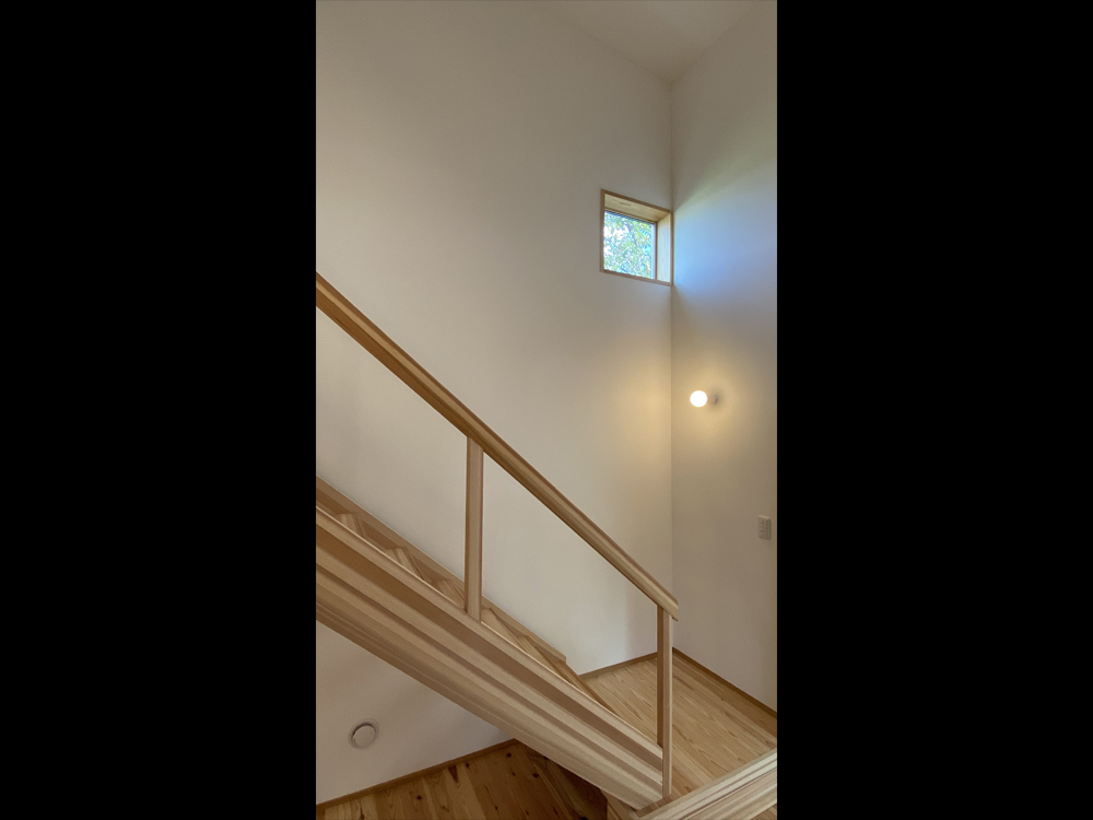 余白（隙間）を大切にした手摺子