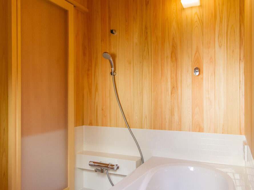 i-worksハーフユニットバス。お手入れが大変だと思う方こそこの仕様がお勧め。調湿機能が抜群