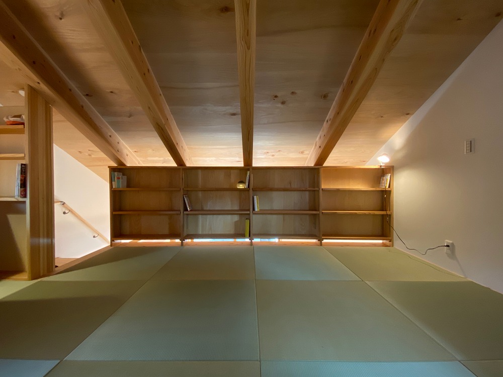 隠れ家好きにも本好きにもたまらない空間となった