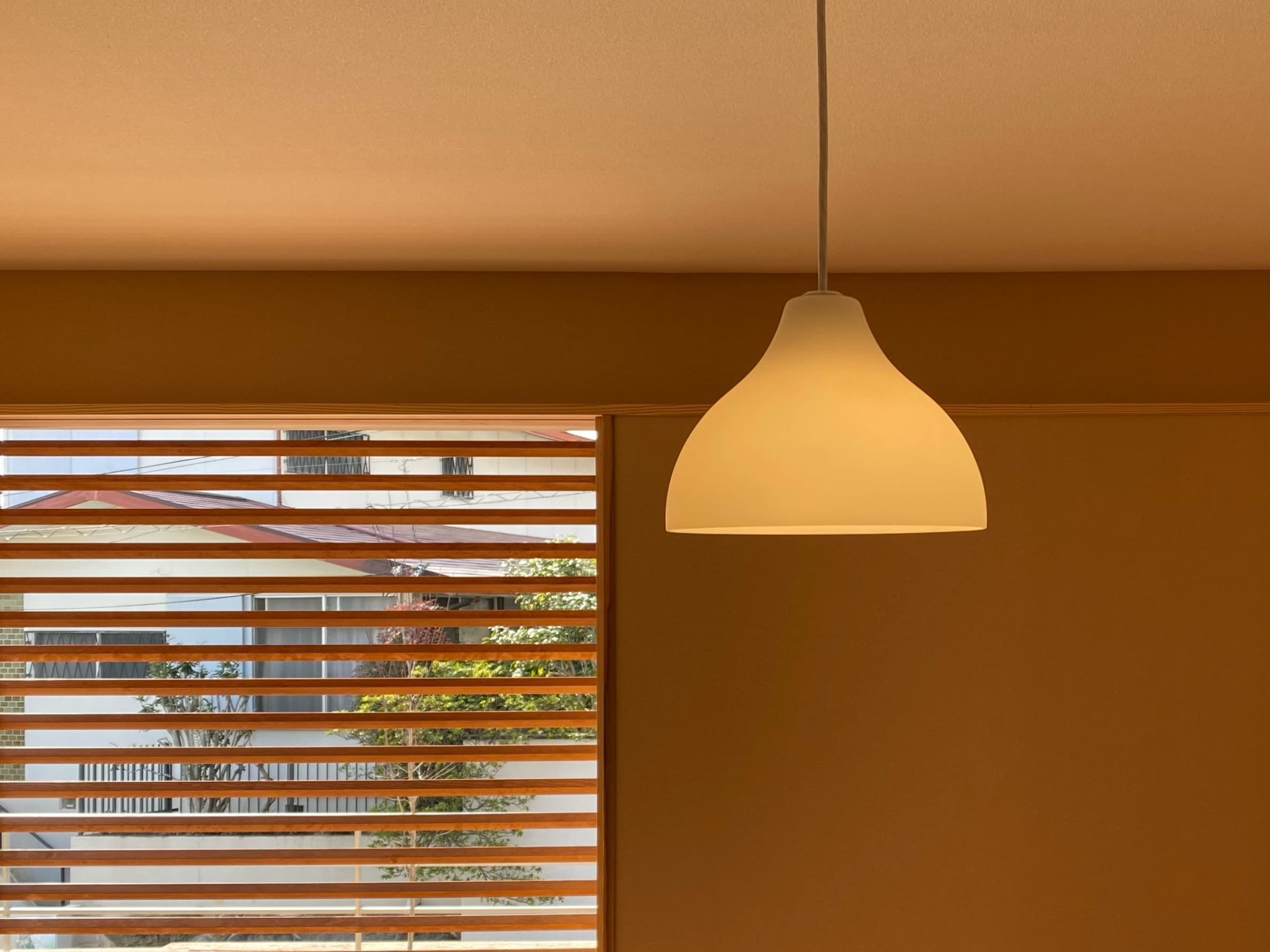 家具と照明の定番（一生ものを大切に使う）