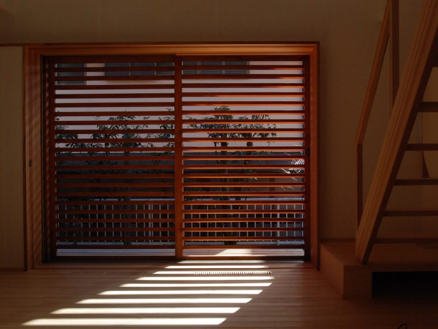 i-works豊中モデルでお馴染みの木製の伊礼ガラリ