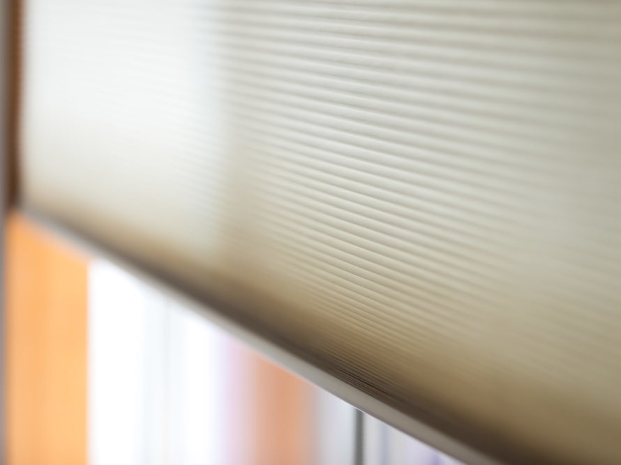 断熱ブラインド　ハニカムサーモスクリーン