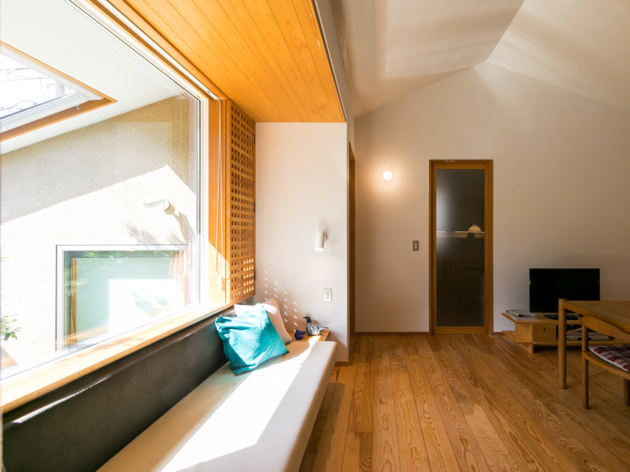 備え付けソファ