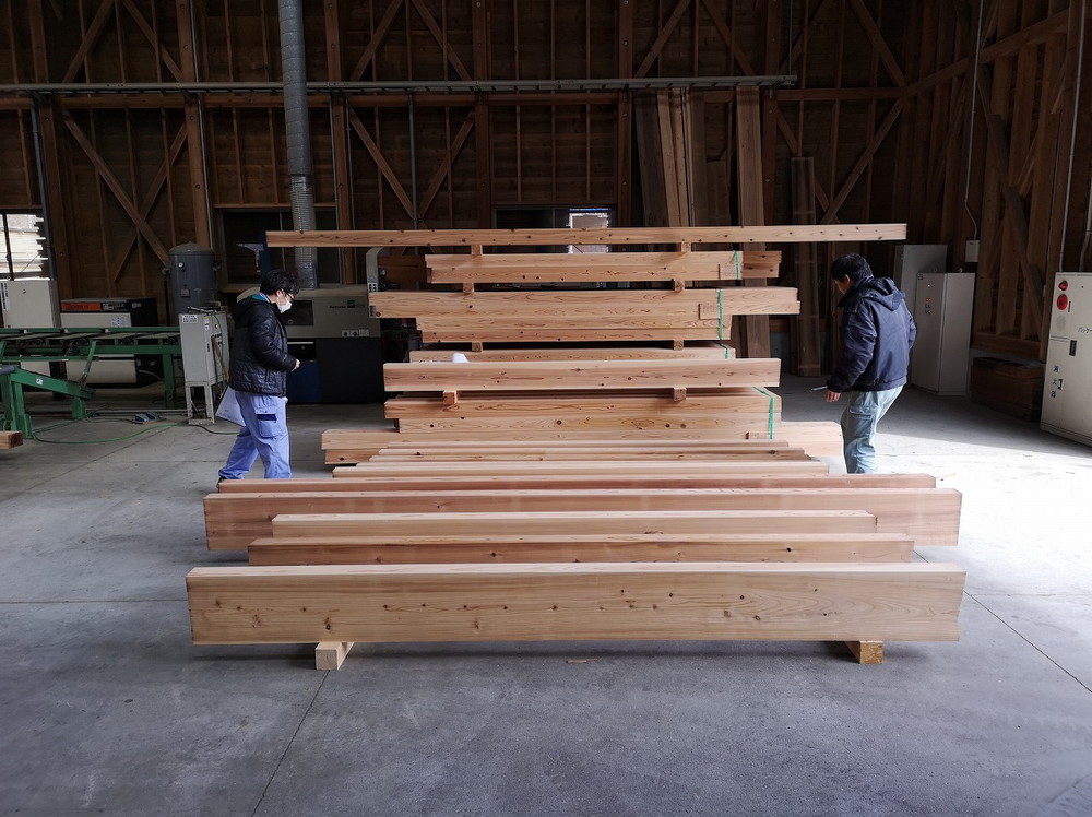 時には厳しい目で、ソーラーコムの物件には使えない、と取り替えてもらうこともしばしば&hellip;梼原さんいつもごめんなさい。