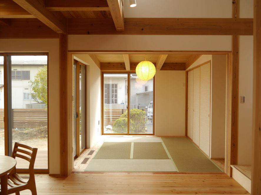 真壁は構造材が化粧になるので、引き渡すその日まで大切に取り扱われる。