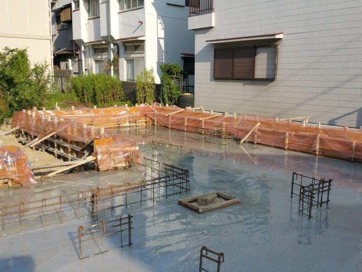 早く乾燥しすぎる夏は水養生をしながら丁寧に