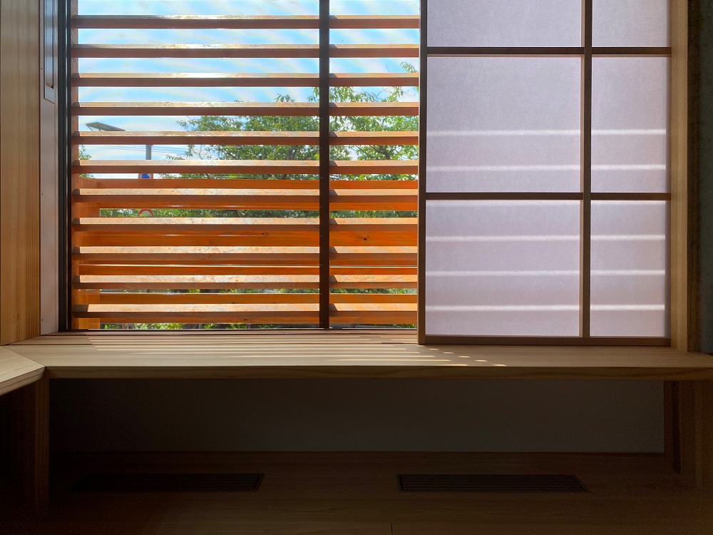 中間期には風を通し、猛暑と厳冬期には障子で涼しく暖かく暮らす