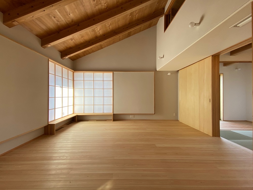 豊中市 桜を望む平屋