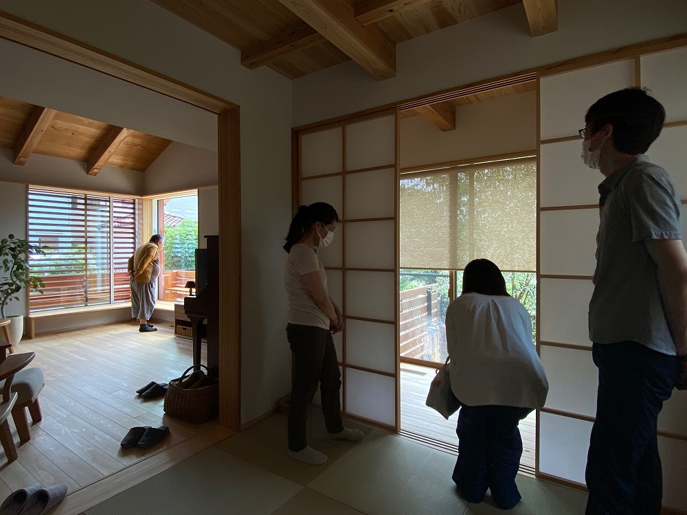 和室に設けた広縁。障子を閉めると断熱効果も高まり、畳の間がより快適に