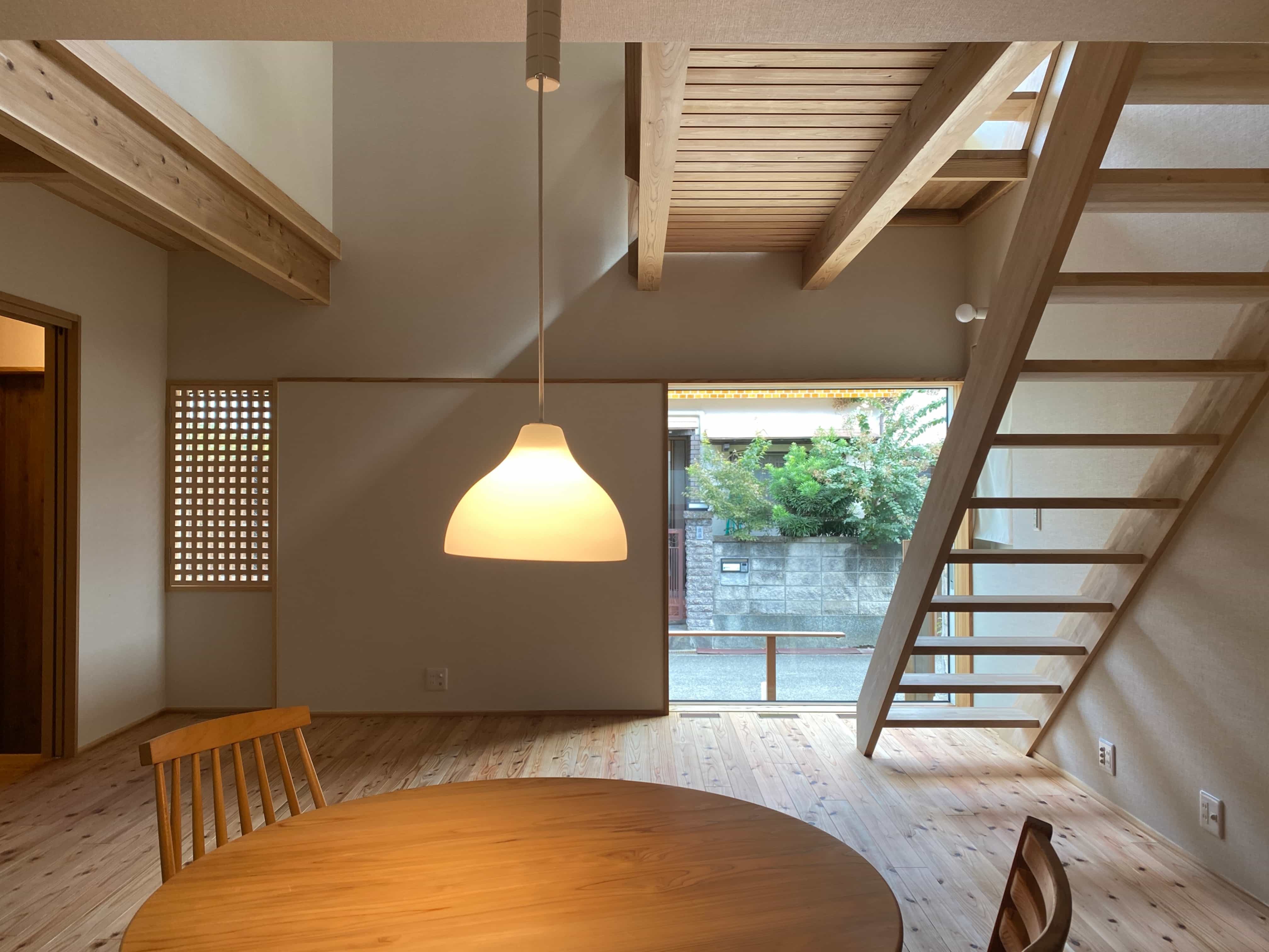 【東大阪】LWスライディングは後悔する？メリット・デメリットを施工者目線で紹介