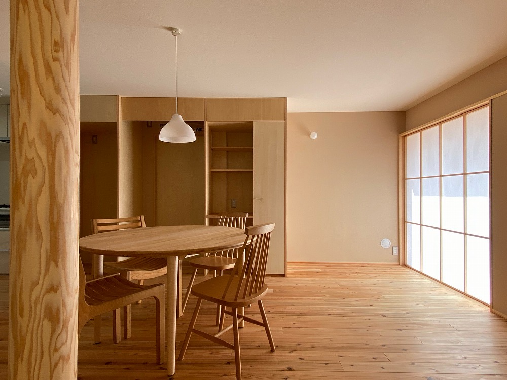 LDKとキッチンの回れる動線が魅力の3.0。こちらも吹抜け無し