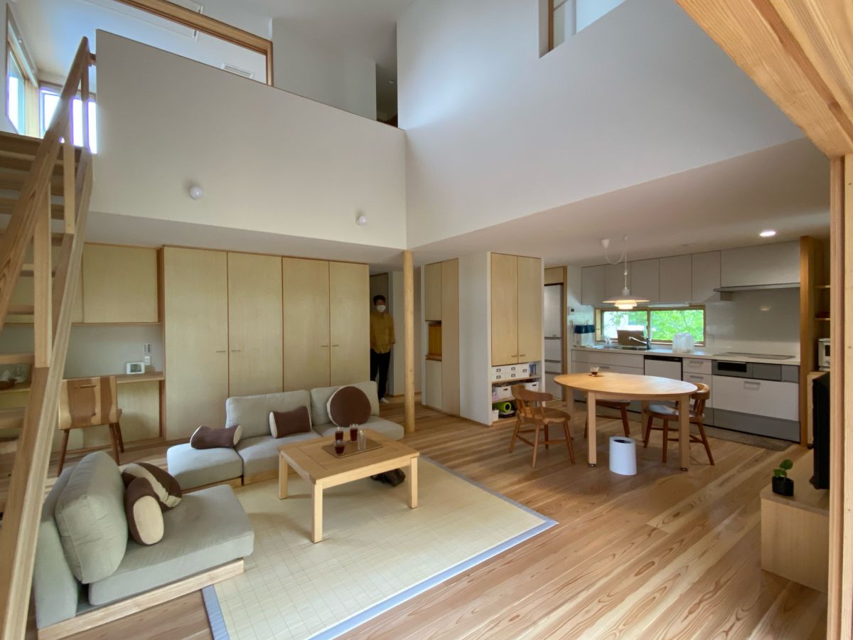 無理に広い家を求めなくても28坪で十分広々した暮らしができる