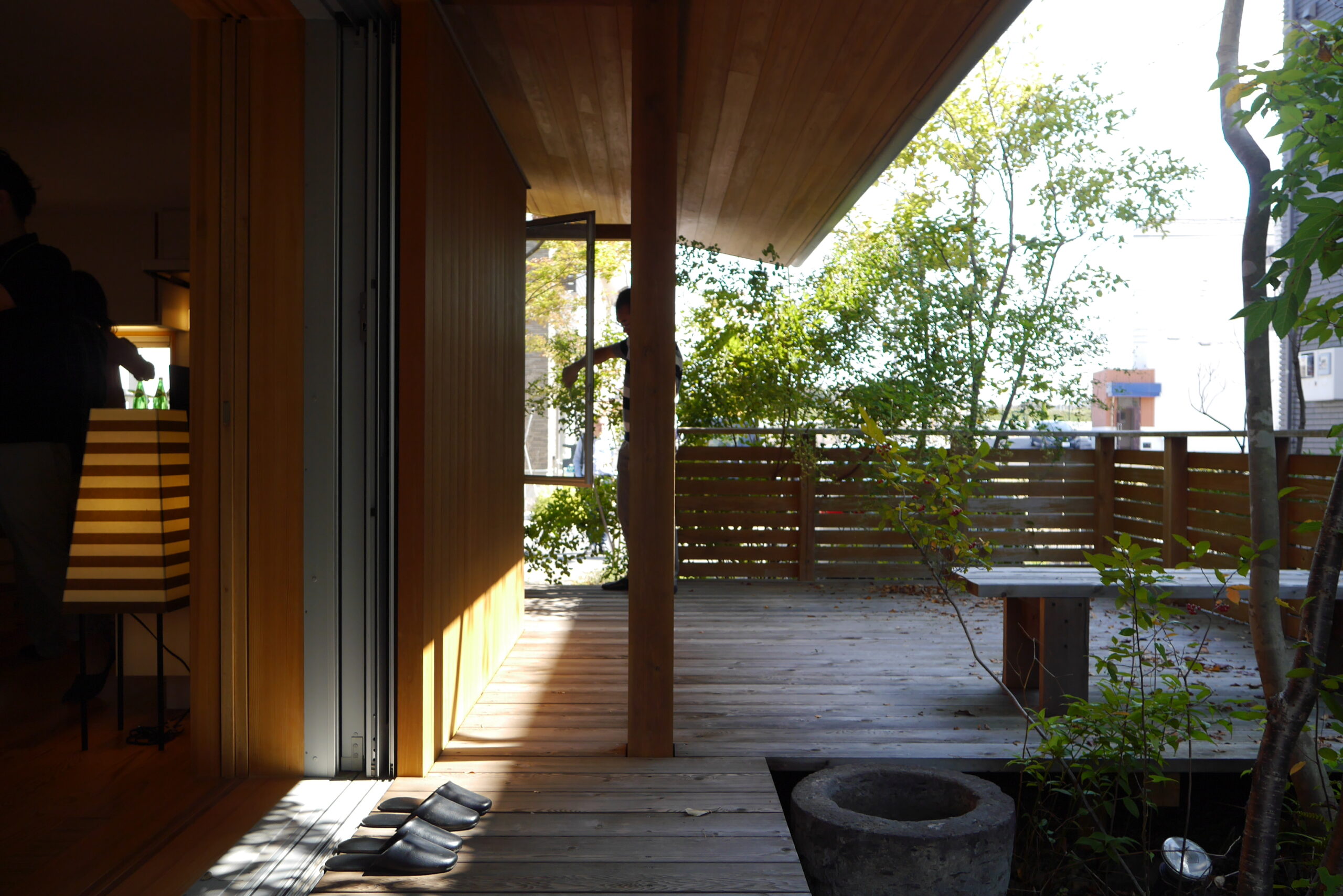 建物と植栽を一体で設計すると自然と呼応して暮らせる