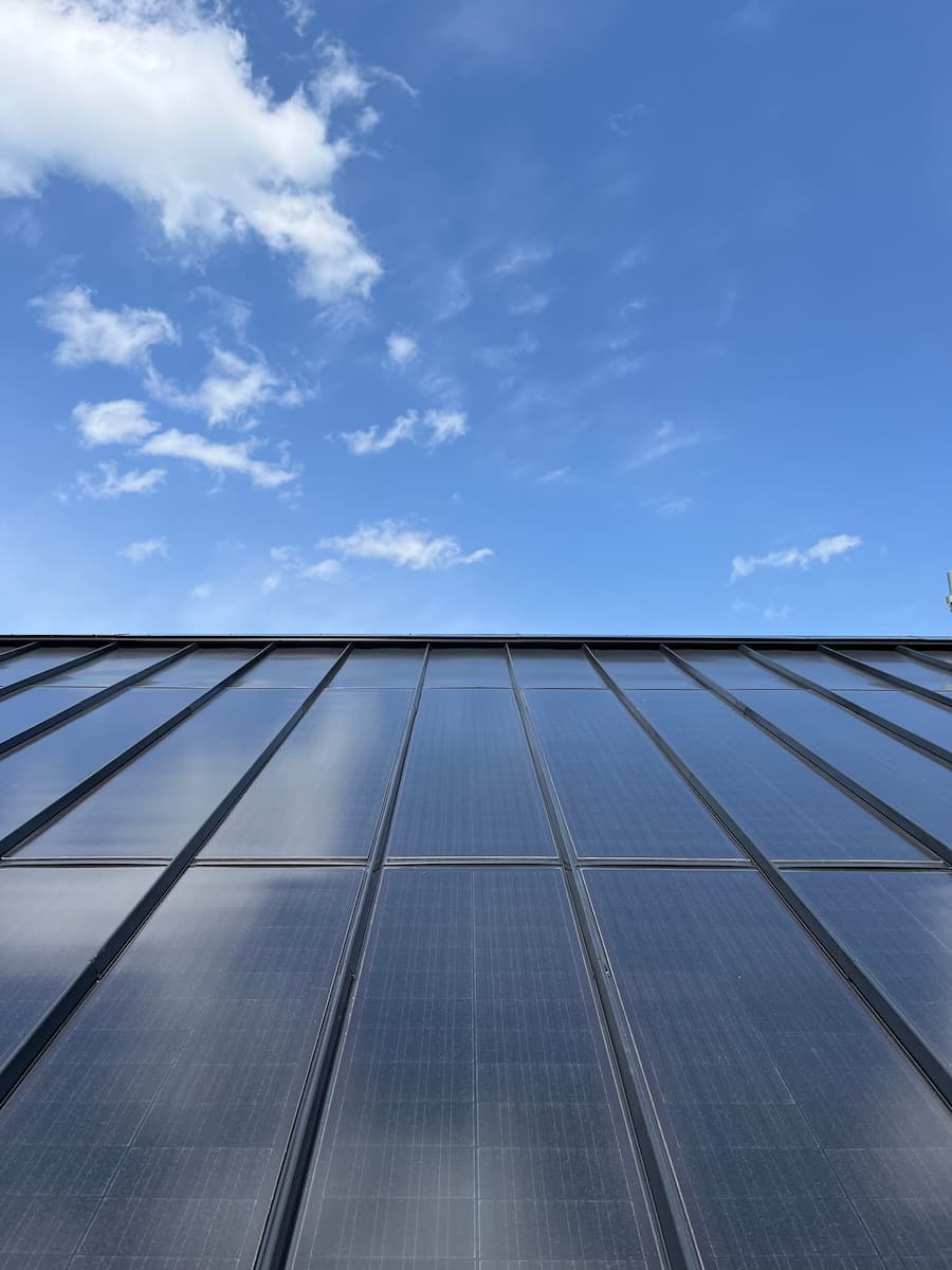 こちらが発電パネル