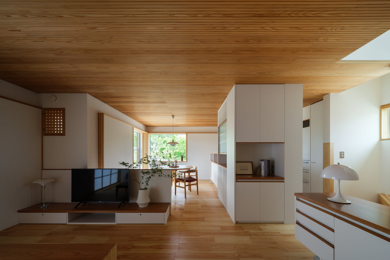 i-works、伊礼智、大阪、注文住宅、LW、新築、焼杉、そとん壁、工務店、木の家、木造、平屋、２階建て