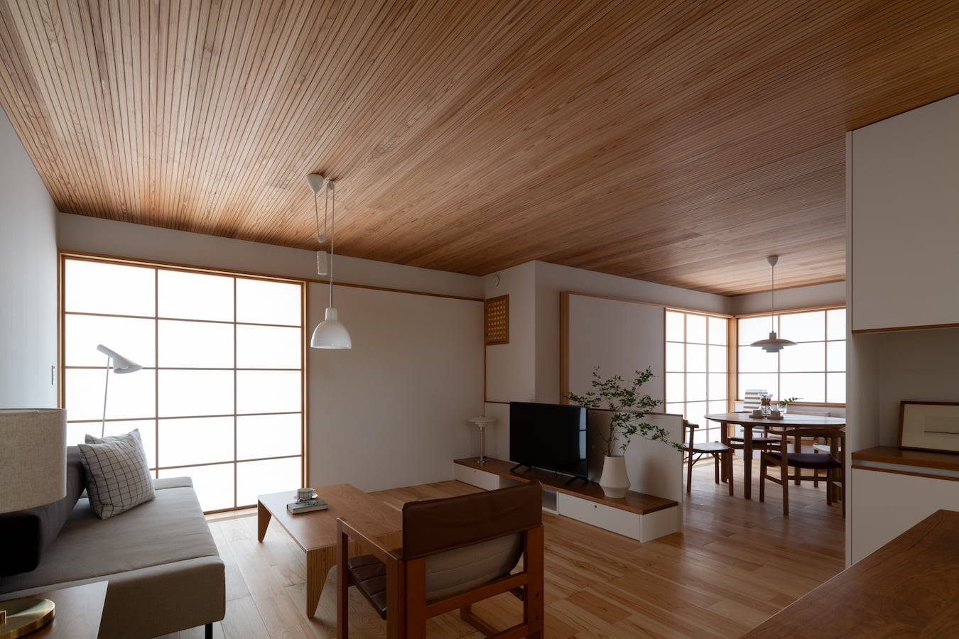 i-works、伊礼智、大阪、注文住宅、LW、新築、焼杉、そとん壁、工務店、木の家、木造、平屋、２階建て