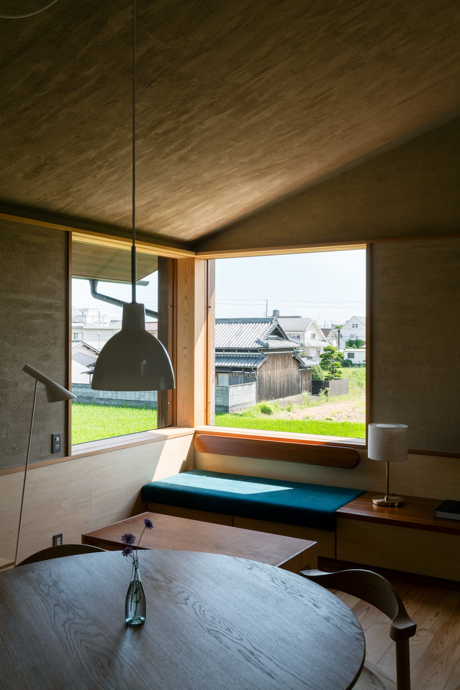 i-works、伊礼智、大阪、注文住宅、LW、新築、焼杉、そとん壁、工務店、木の家、木造、平屋、２階建て