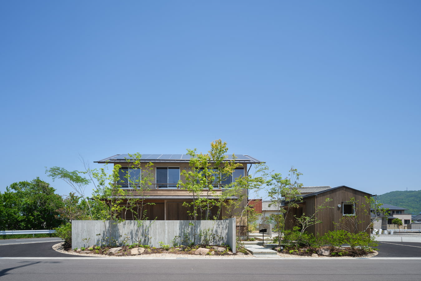 i-works、伊礼智、大阪、注文住宅、LW、新築、焼杉、そとん壁、工務店、木の家、木造、平屋、２階建て