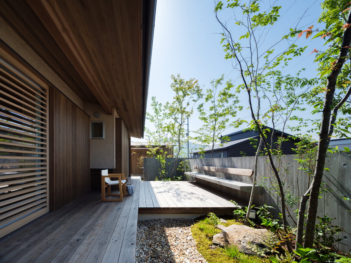 i-works、伊礼智、大阪、注文住宅、LW、新築、焼杉、そとん壁、工務店、木の家、木造、平屋、２階建て