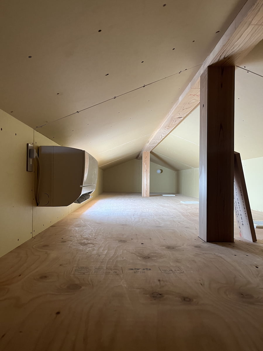 i-works、伊礼智、大阪、注文住宅、LW、新築、焼杉、そとん壁、工務店、木の家、木造、平屋、２階建て