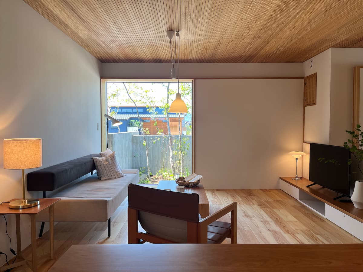 i-works、伊礼智、大阪、注文住宅、LW、新築、焼杉、そとん壁、工務店、木の家、木造、平屋、２階建て