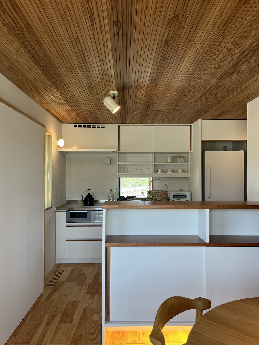 i-works、伊礼智、大阪、注文住宅、LW、新築、焼杉、そとん壁、工務店、木の家、木造、平屋、２階建て