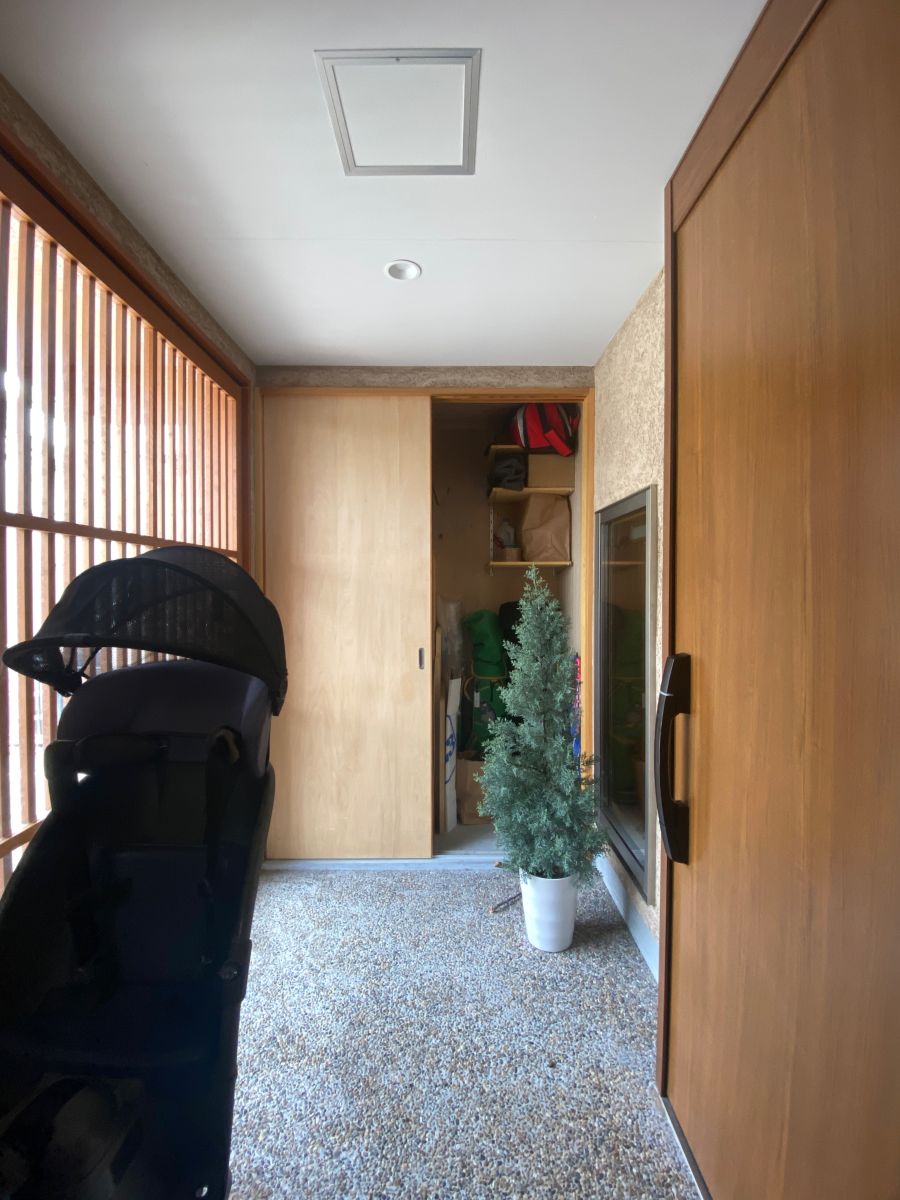 広々とした玄関と収納スペース